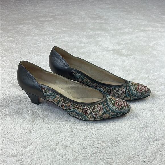 Vintage 80s 90s Johansen carpet tapestry floral pumps, size 10 - Picture 1 of 11